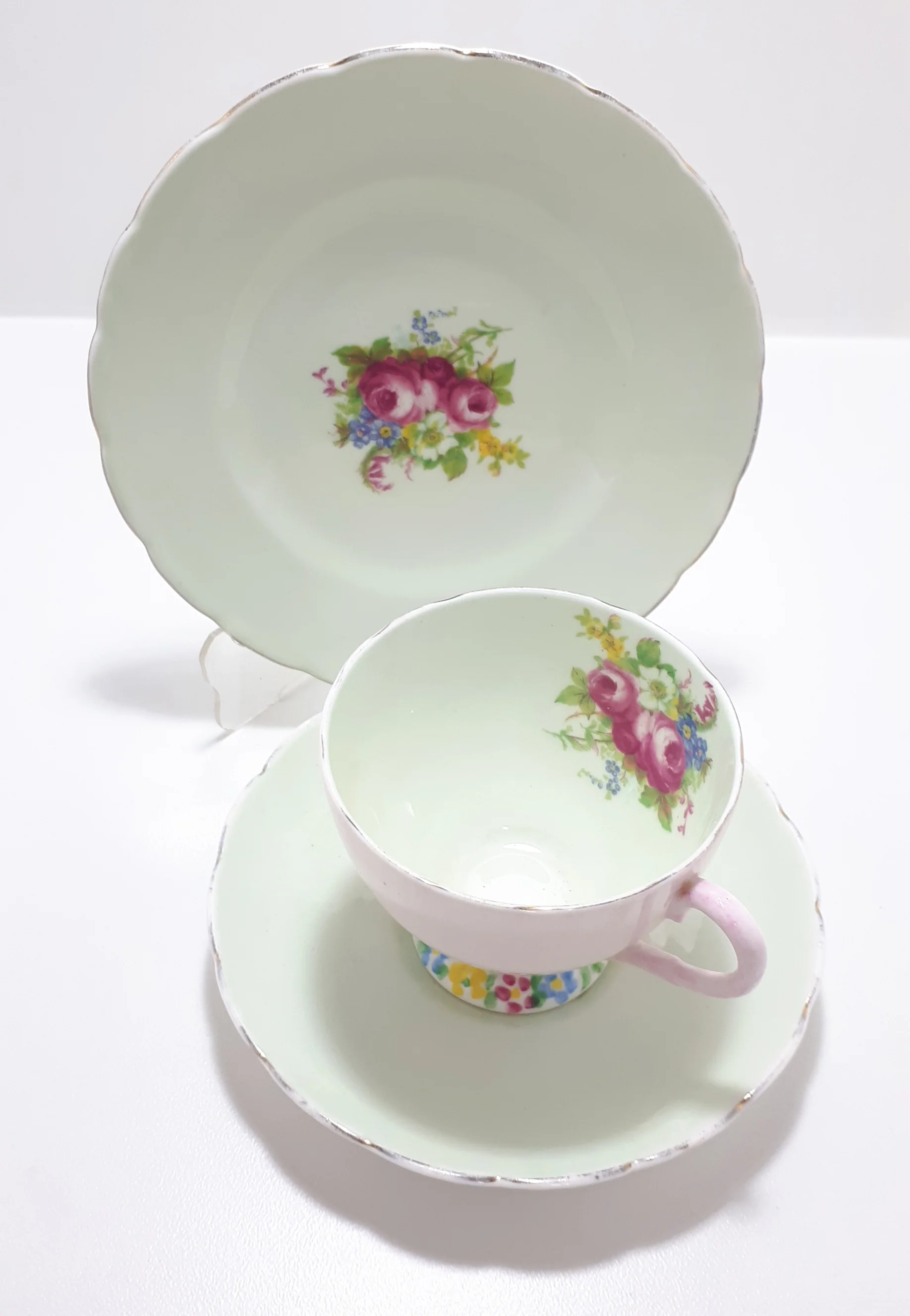 1930’s Foley Bone China Tea Trio - Pattern V2089 - Image 6