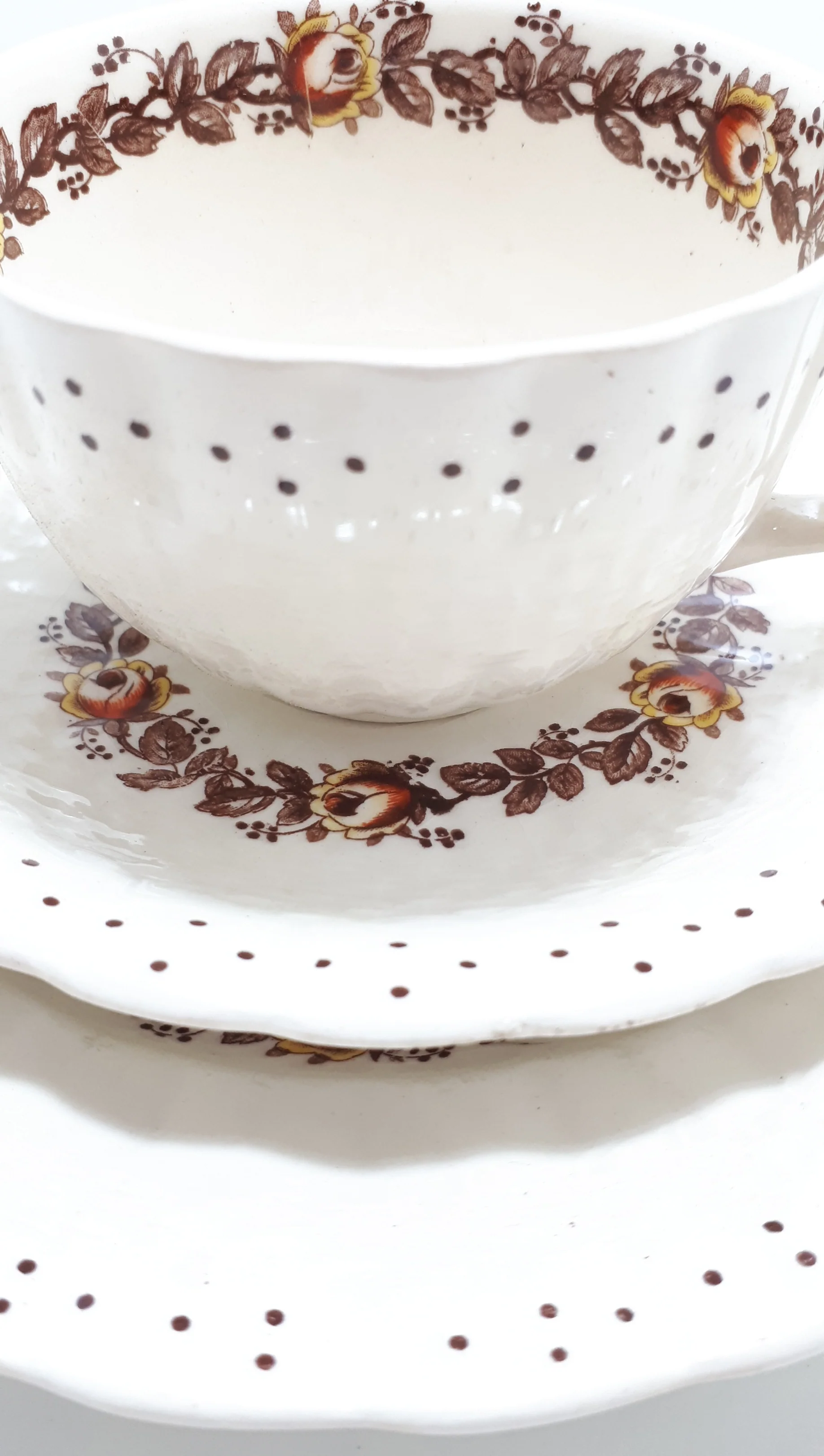1940's Porcelain Simpsons Potters Ltd. Ambassador Ware Tea Trio - Chetwynd Pattern - Image 5