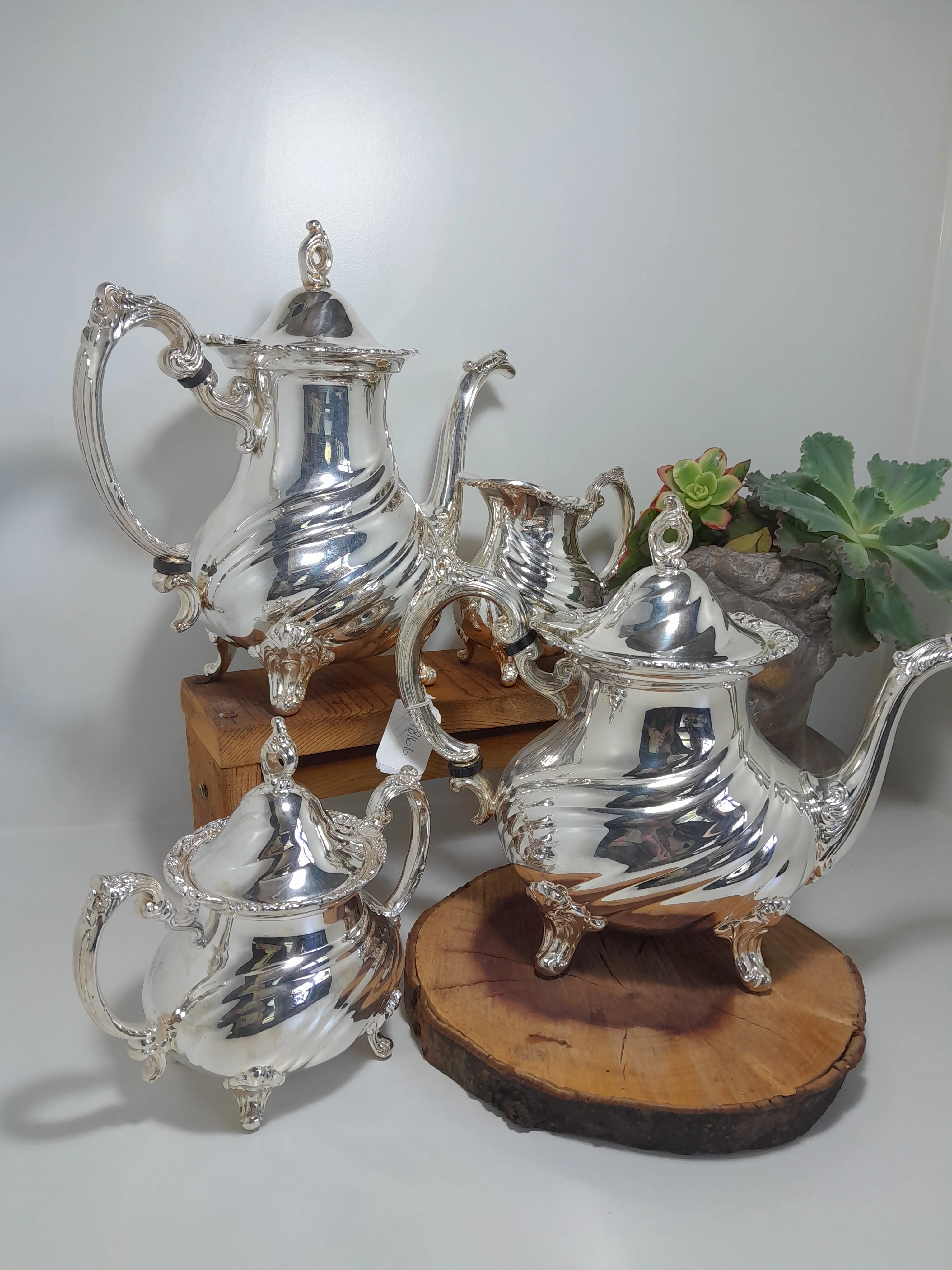 Beautiful Vintage 4 Piece Silver-Plated Tea & Coffee Set - Image 3