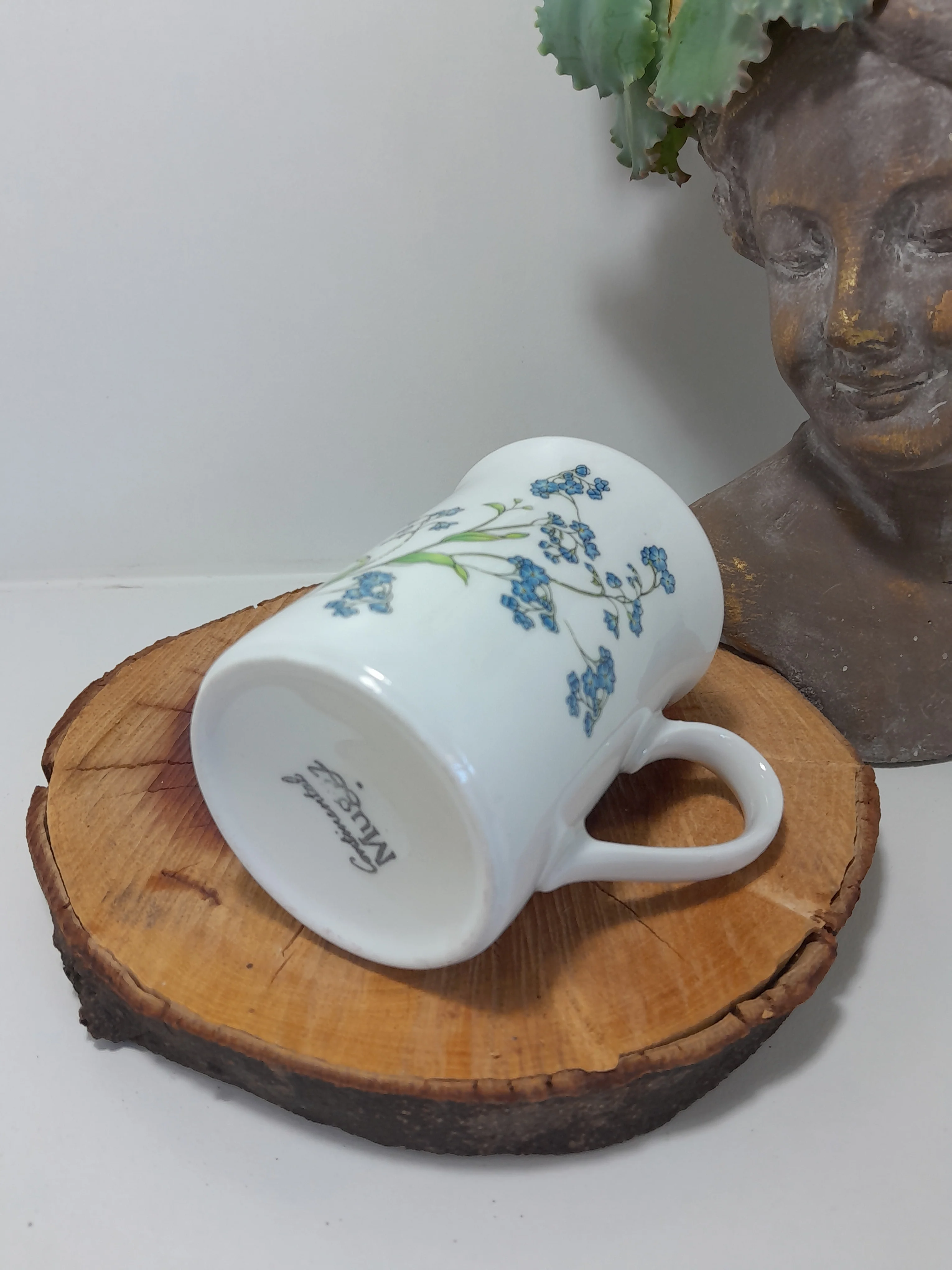Continental Coffee Mug (Muggz) with Forget-Me-Not Pattern - Blue - Image 4
