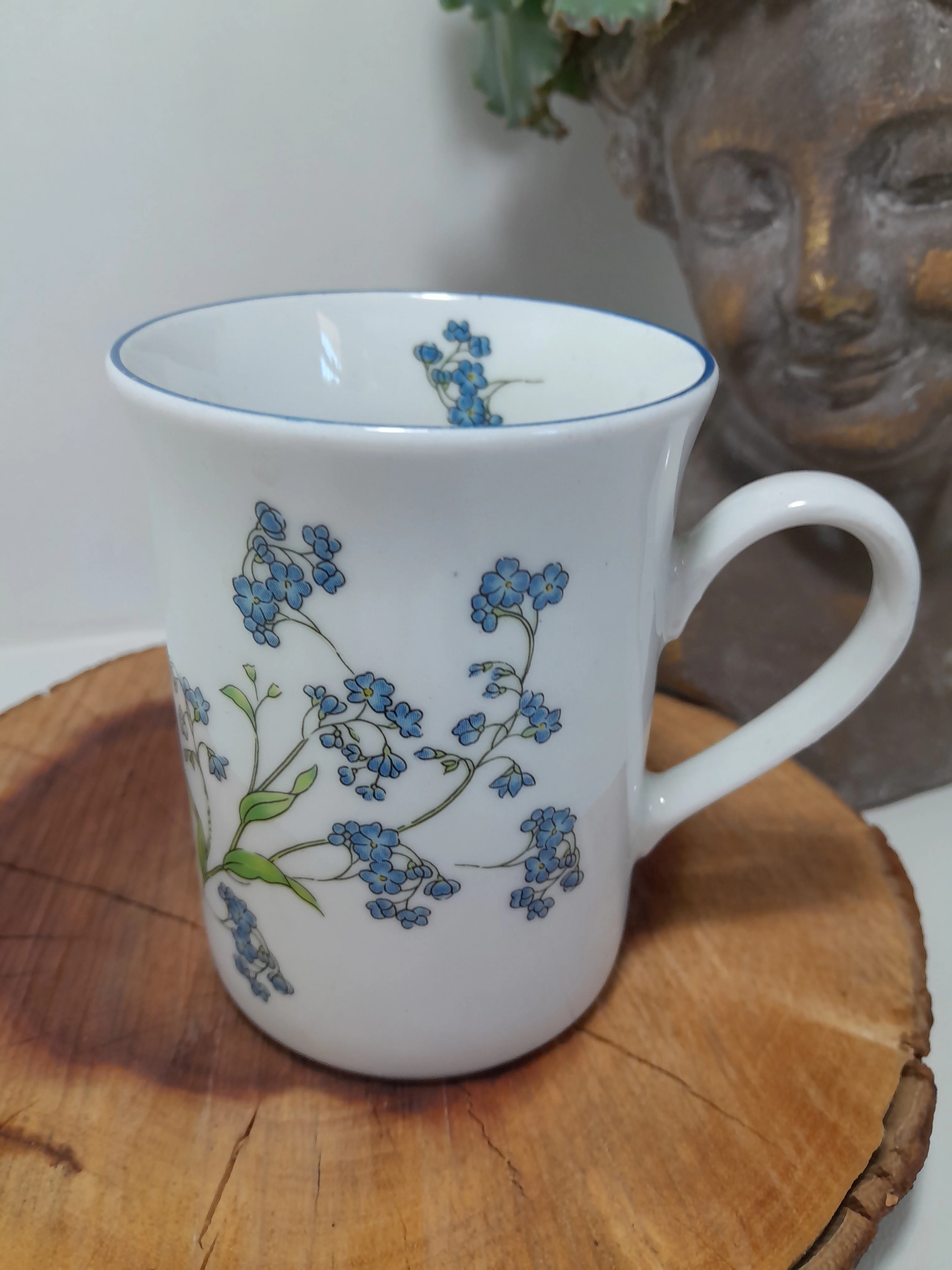 Continental Coffee Mug (Muggz) with Forget-Me-Not Pattern - Blue - Image 5