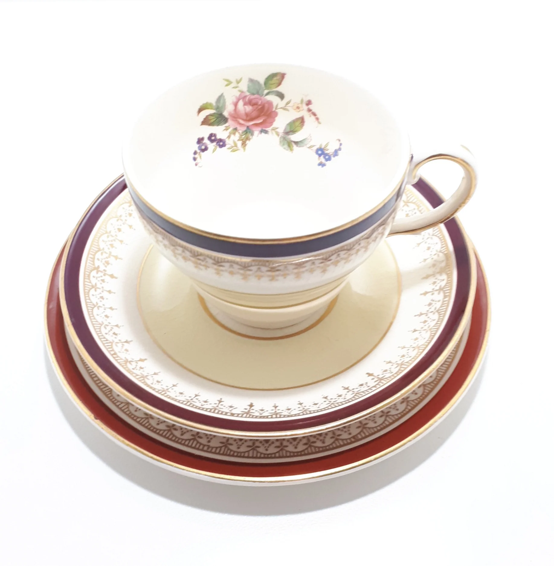 Antique Johnson Bros. Pareek Tea Trio – Cup, Saucer & Tea Plate - Image 3