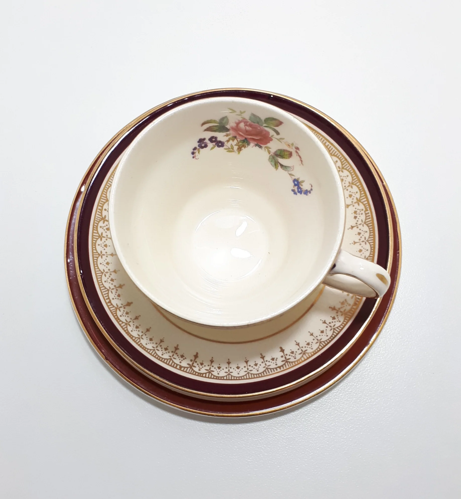 Antique Johnson Bros. Pareek Tea Trio – Cup, Saucer & Tea Plate - Image 5