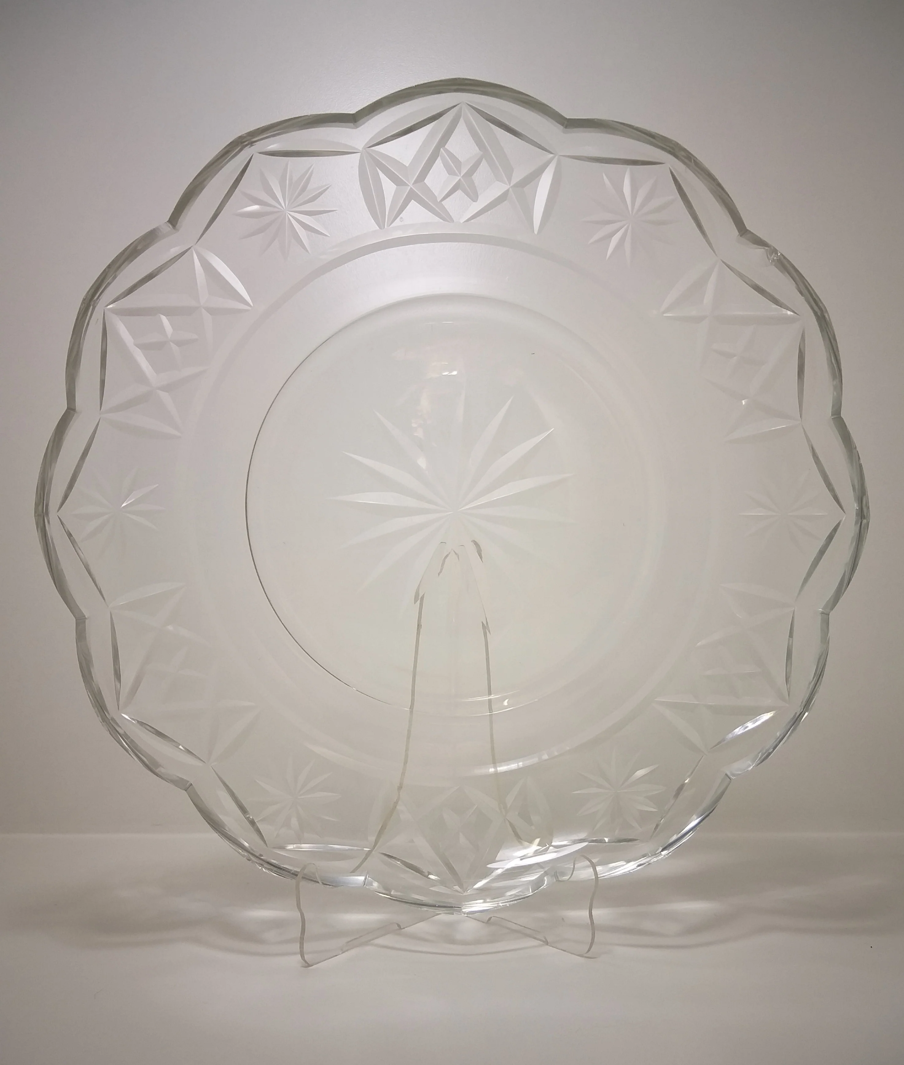 Large Vintage Star & Cross Cut Crystal Display Bowl - Image 4