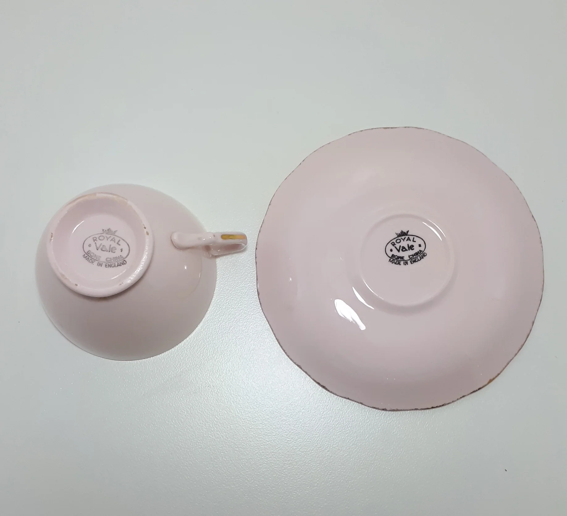 Vintage 1940’s-1960’s Royal Vale China Pink & Gold Fine Porcelain Tea Duo - Image 4