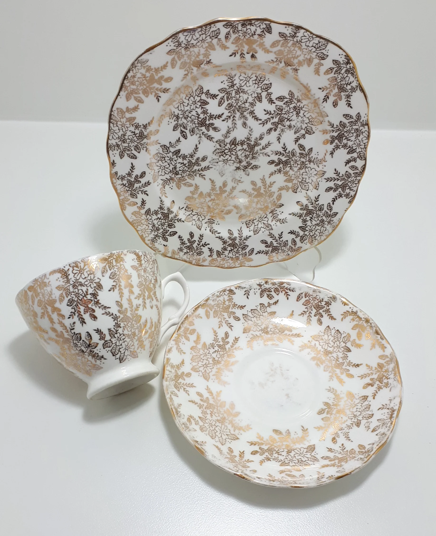 Vintage 1950-1960’s Royal Vale Gold Chintz Fine Porcelain Tea Trio - Image 5