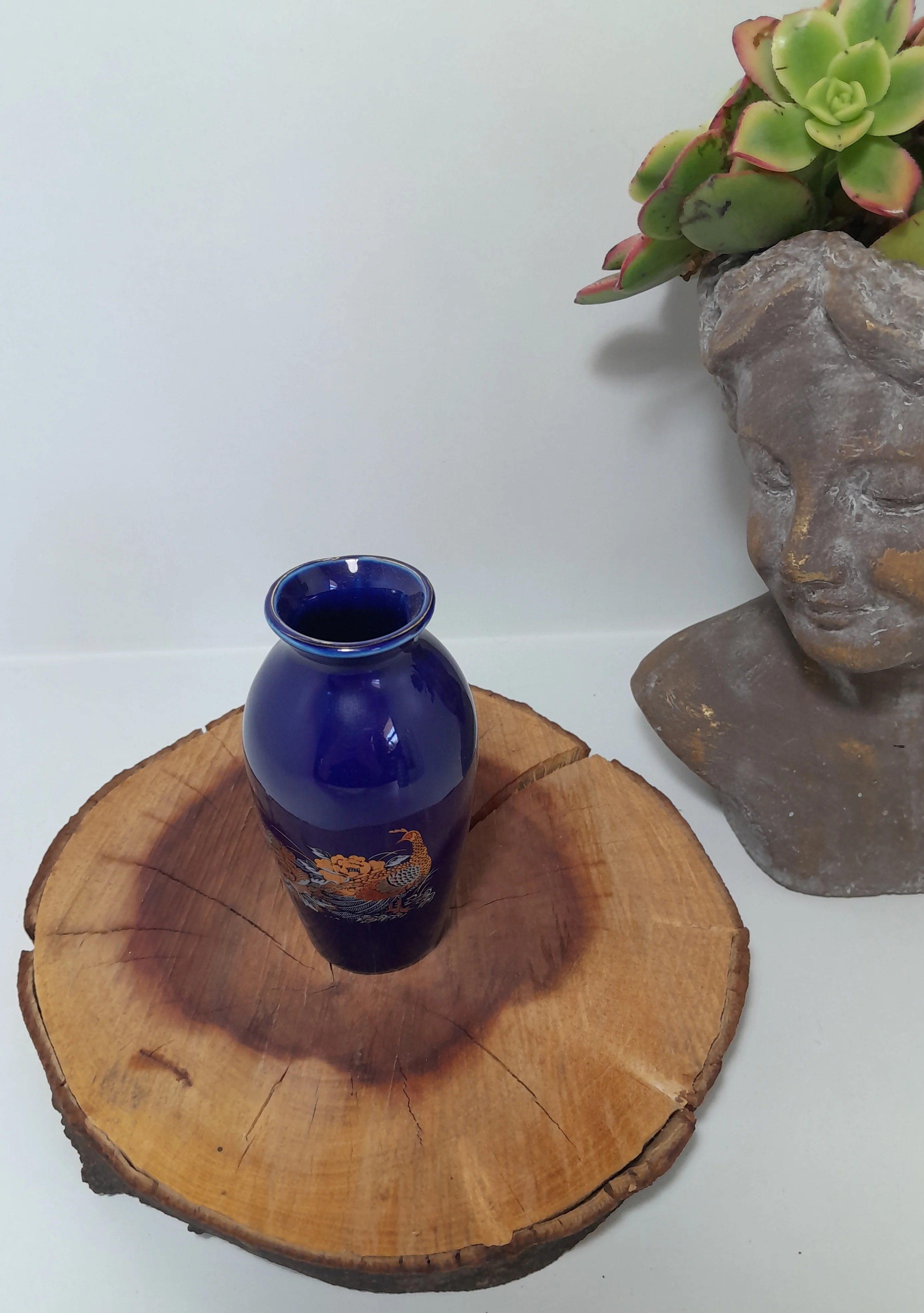 Vintage Small Cobalt Blue Hand-Painted Japanese Kutani Bud Vase - Image 3